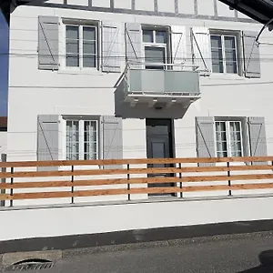  Hébergement de vacances Maison Basque